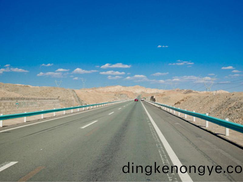 波形梁护栏板生产厂家