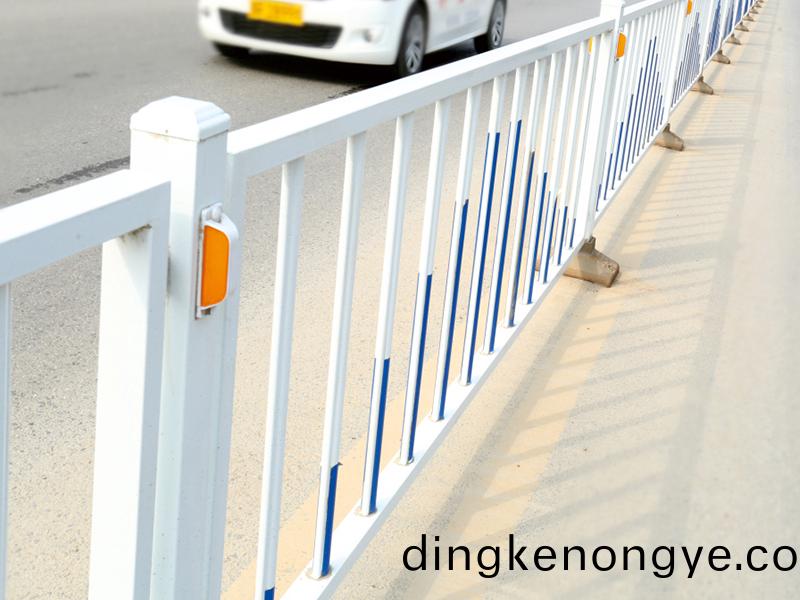 常规公路护栏